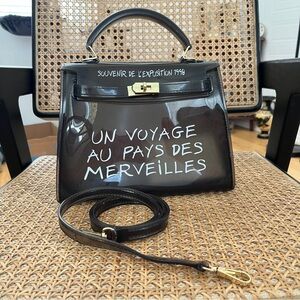 Chic Black Handbag